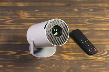 【第一弾】プロジェクター初心者が最初に抱く10の疑問を全部解決